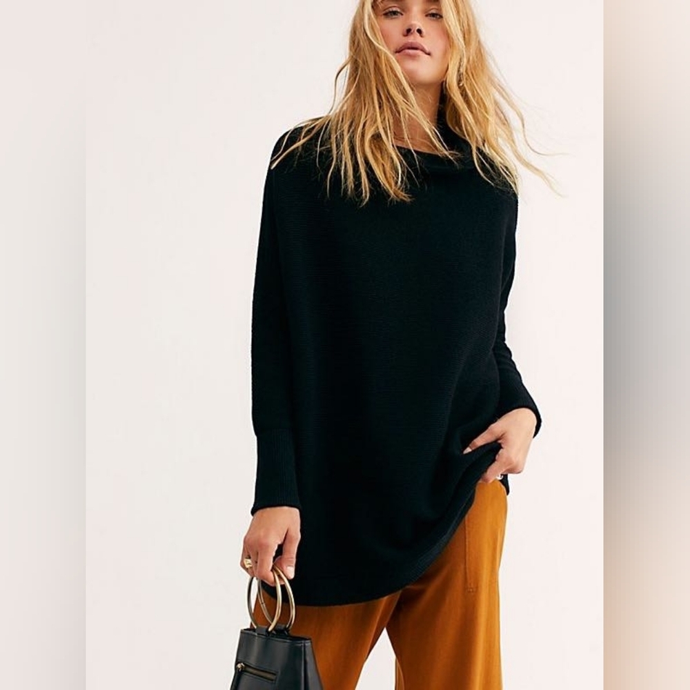 Free People “Ottoman Slouchy Tunic” Black  XS